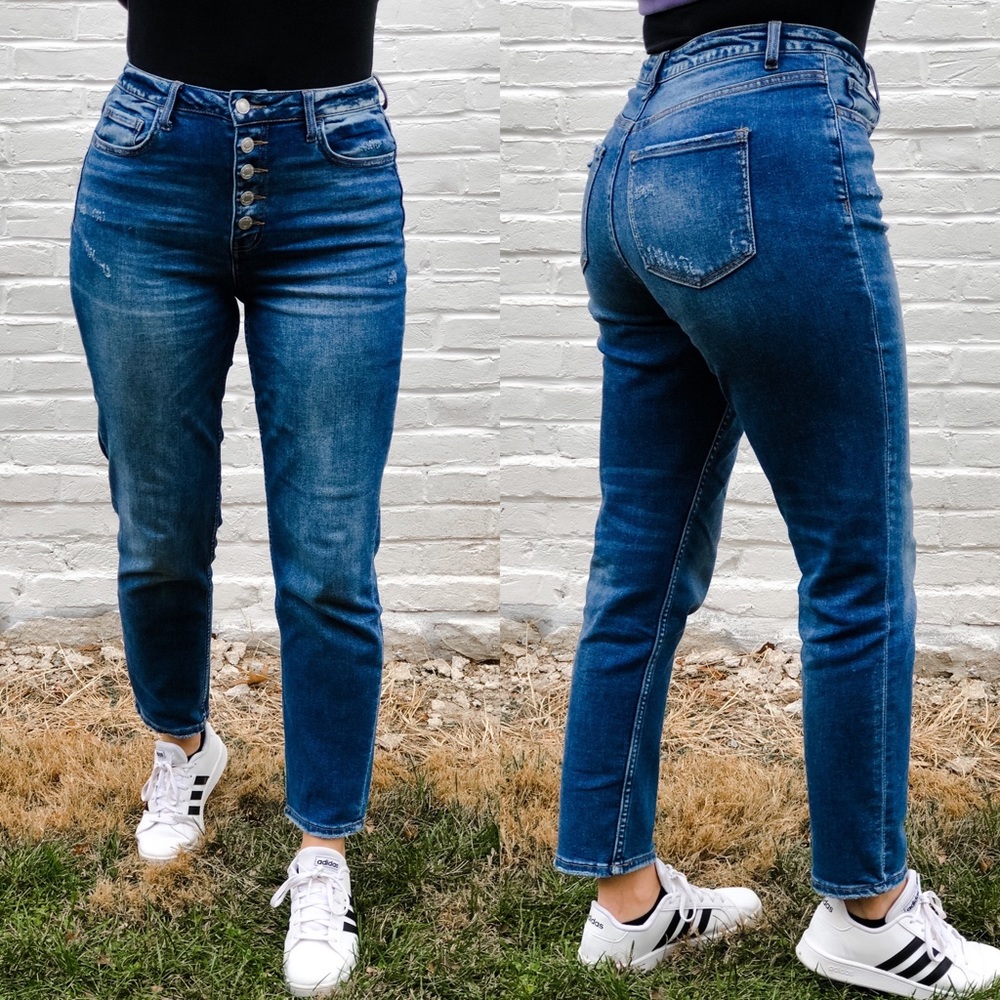 BNWT High Waisted Mom Jean